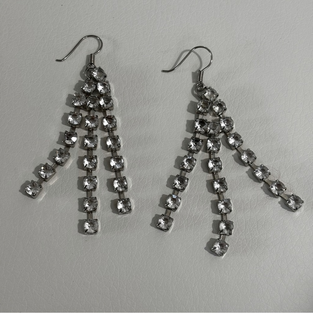 Dangle Pierced Rhinestone Long Earring # 094